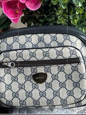 Gucci Navy waist bag/ crossbody / shoulder bag/ GG/ GUC Authentic.